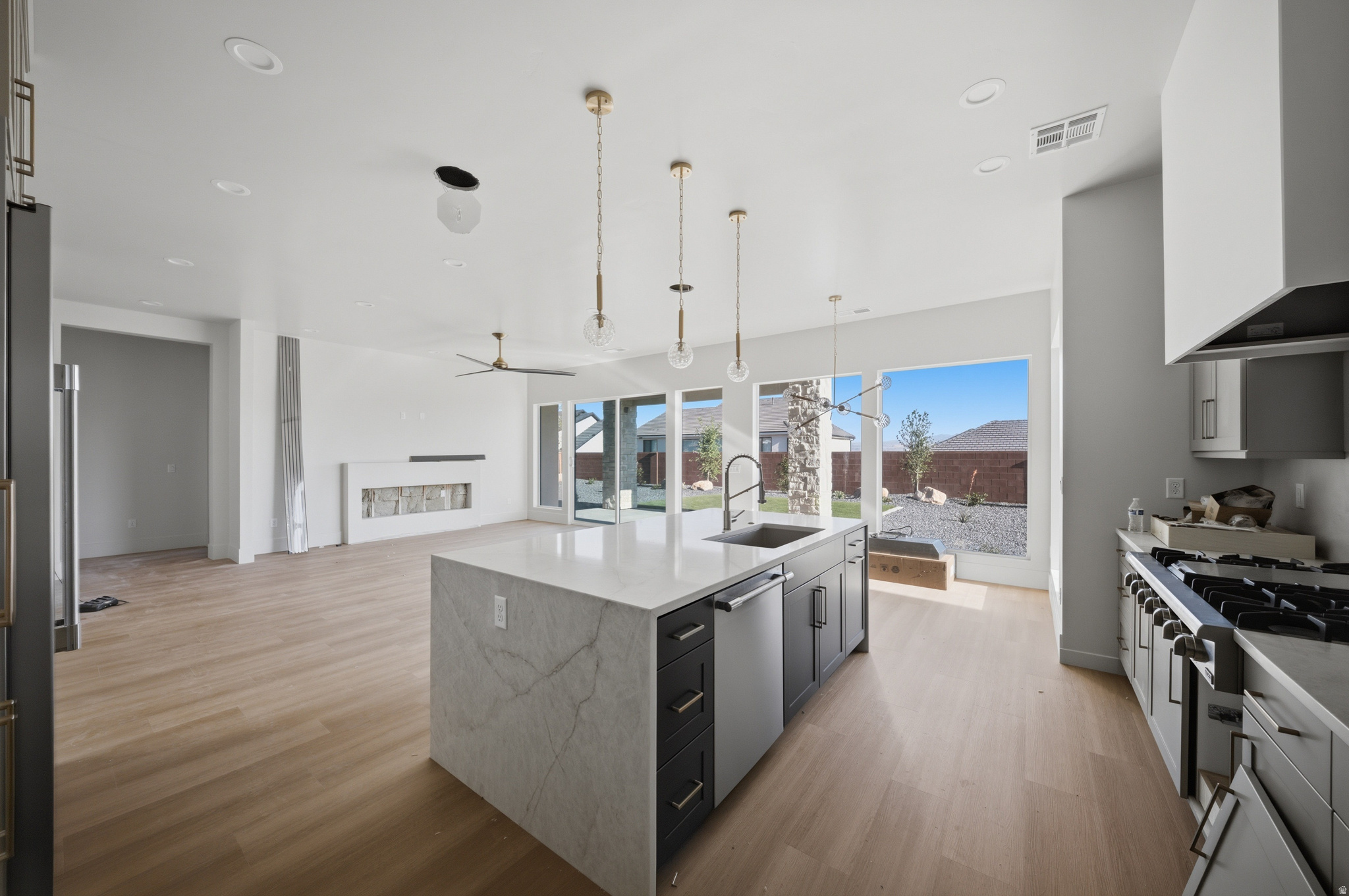 DESERT SOLACE - Residential