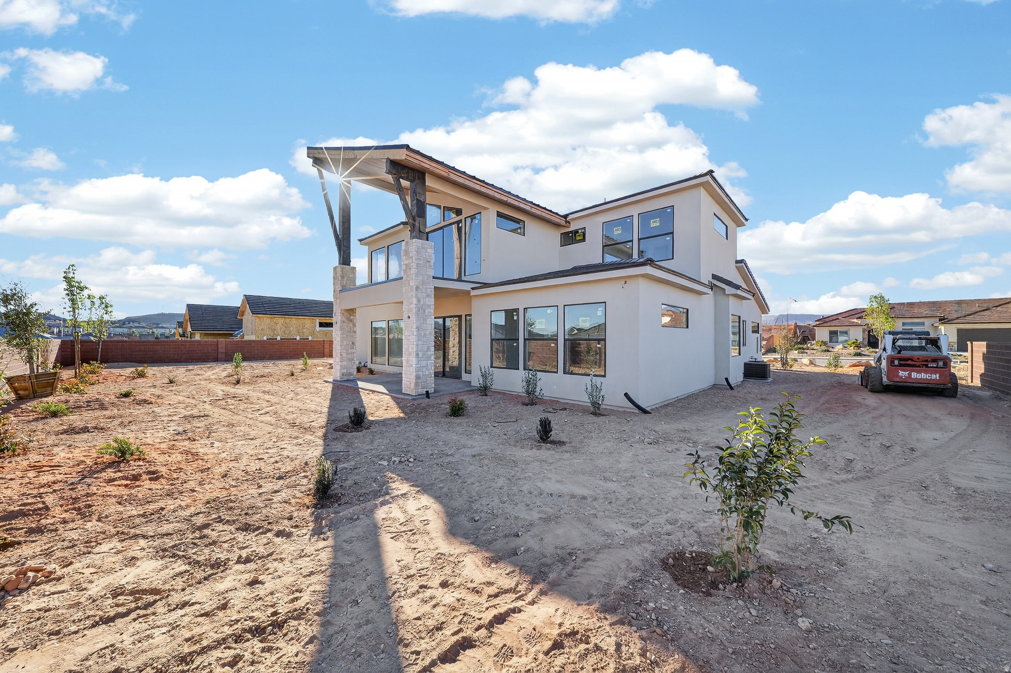 DESERT SOLACE - Residential