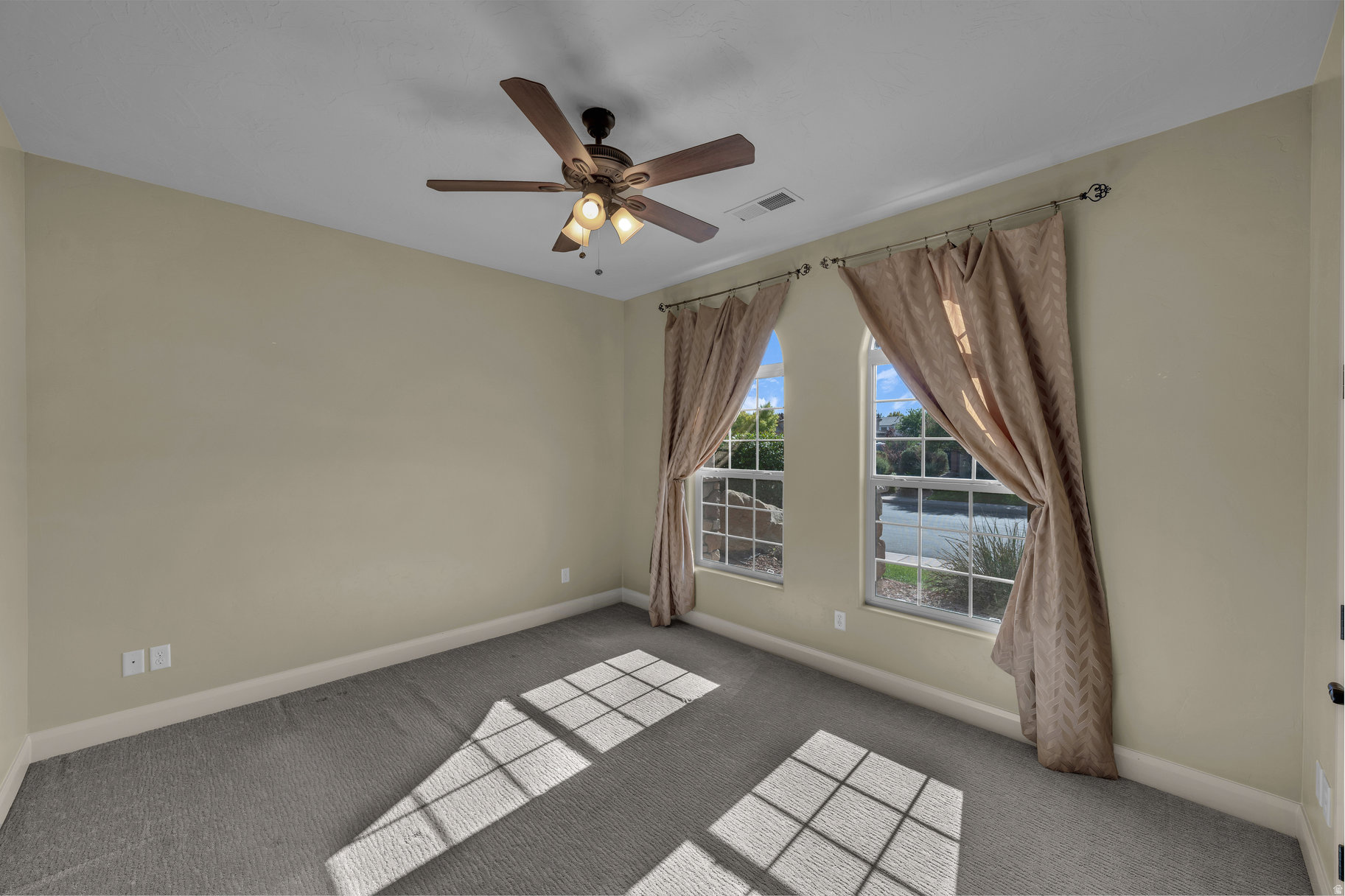 COYOTE SPRINGS - Residential