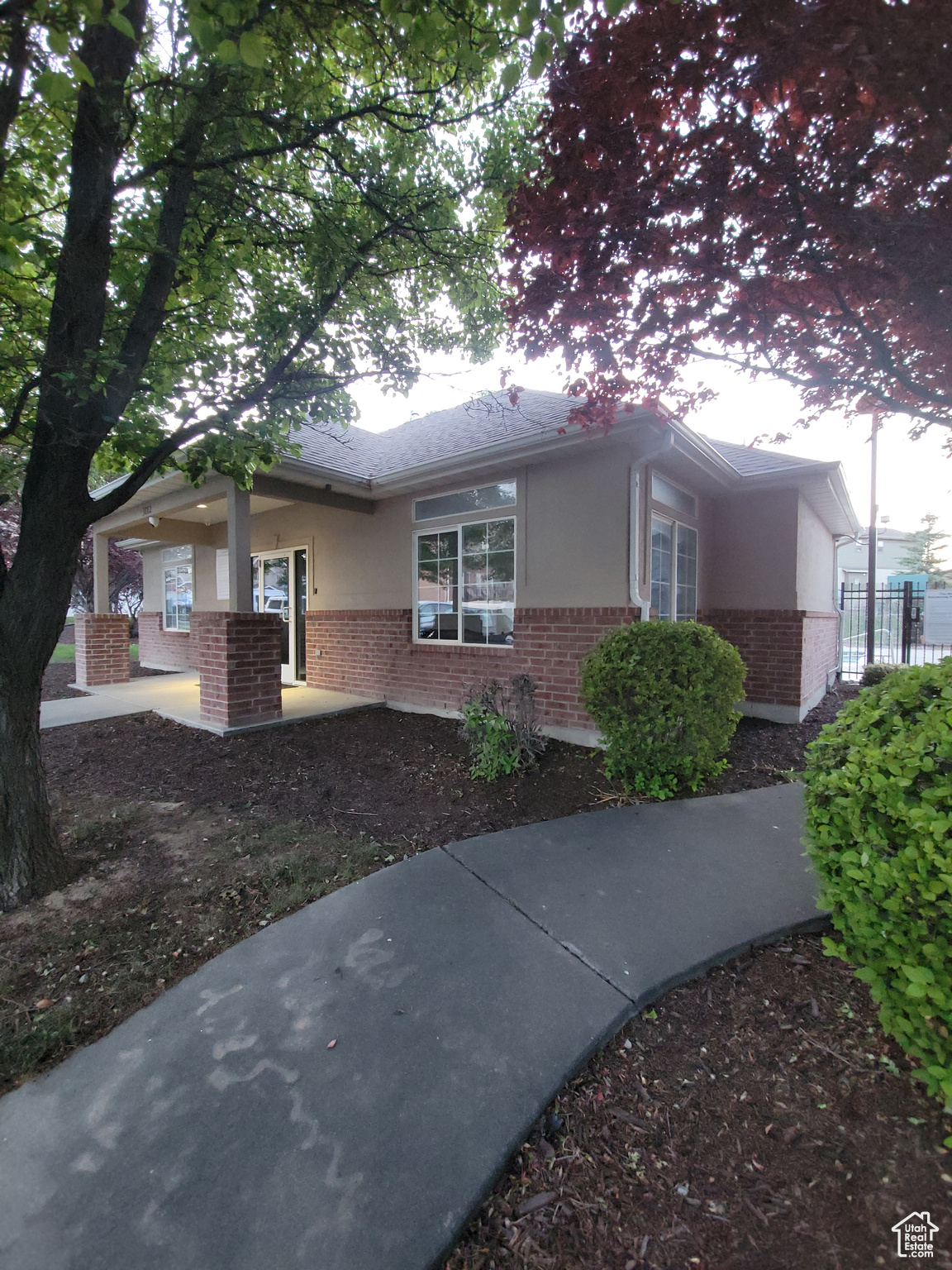 3878 W Sage Willow Dr, South Jordan, Utah image 16