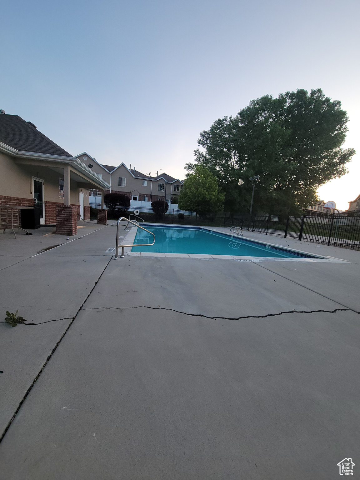 3878 W Sage Willow Dr, South Jordan, Utah image 15