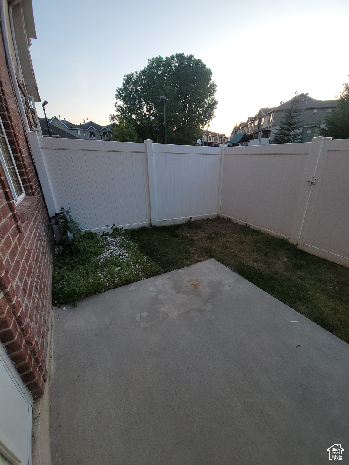 3878 W Sage Willow Dr, South Jordan, Utah image 12