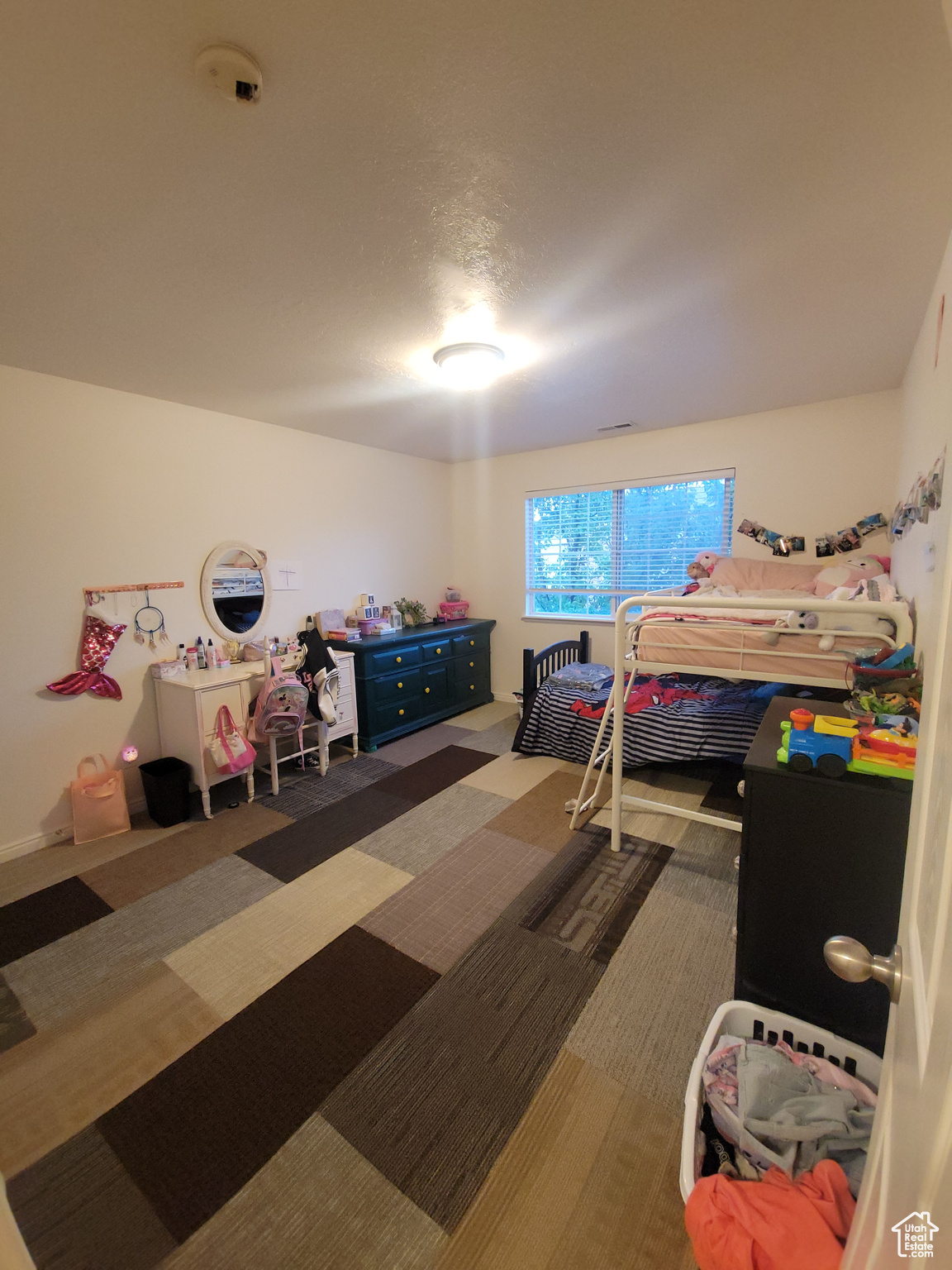 3878 W Sage Willow Dr, South Jordan, Utah image 6