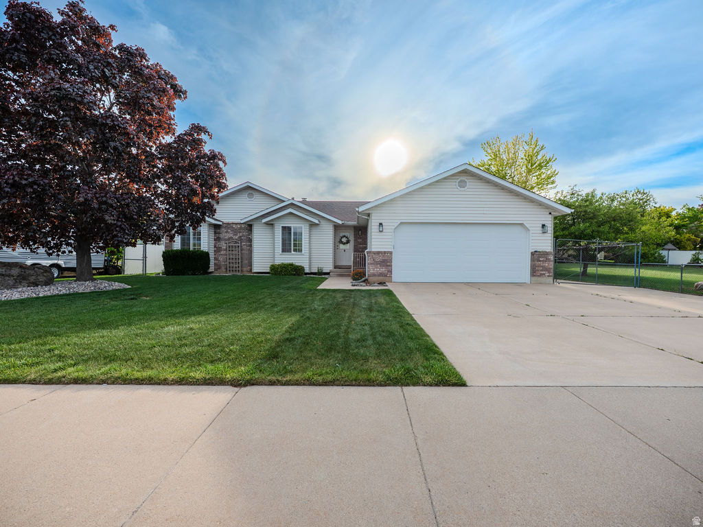 ROYAL VIEW SUBDIVISION # 3 - Residential