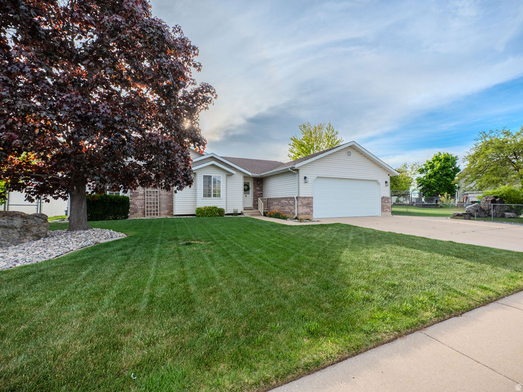 ROYAL VIEW SUBDIVISION # 3 - Residential