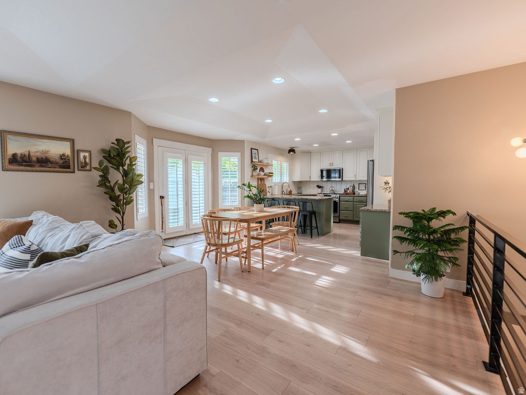 ROYAL VIEW SUBDIVISION # 3 - Residential