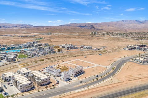 Tiny photo for 718 W VISTA SUR LN #17, Saint George, UT 84790 (MLS # 2179573)