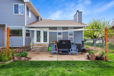 Tiny photo for 973 S VIA LA COSTA WAY, Kaysville, UT 84037 (MLS # 2149948)