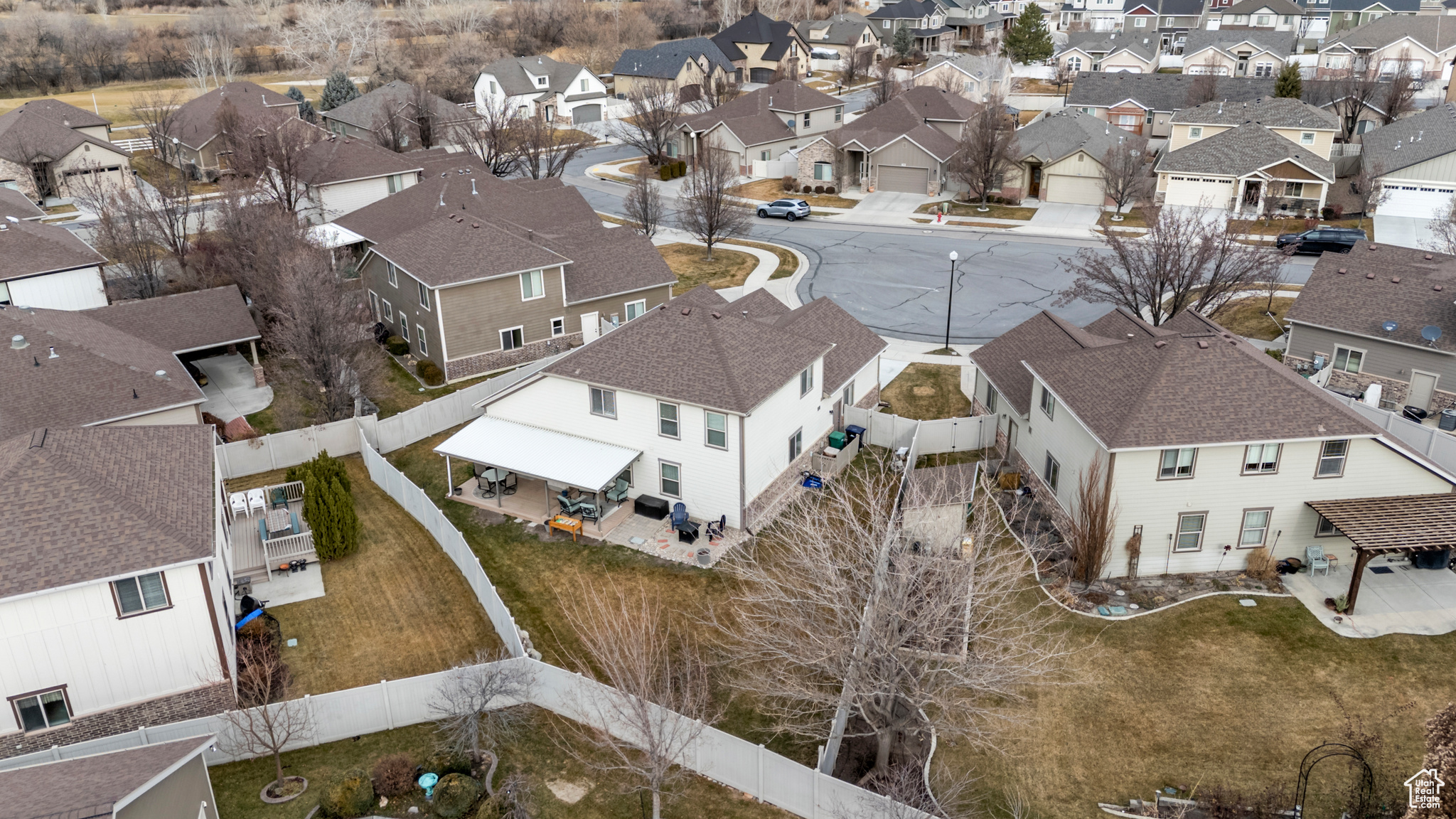 RIVER OAKS - Residential