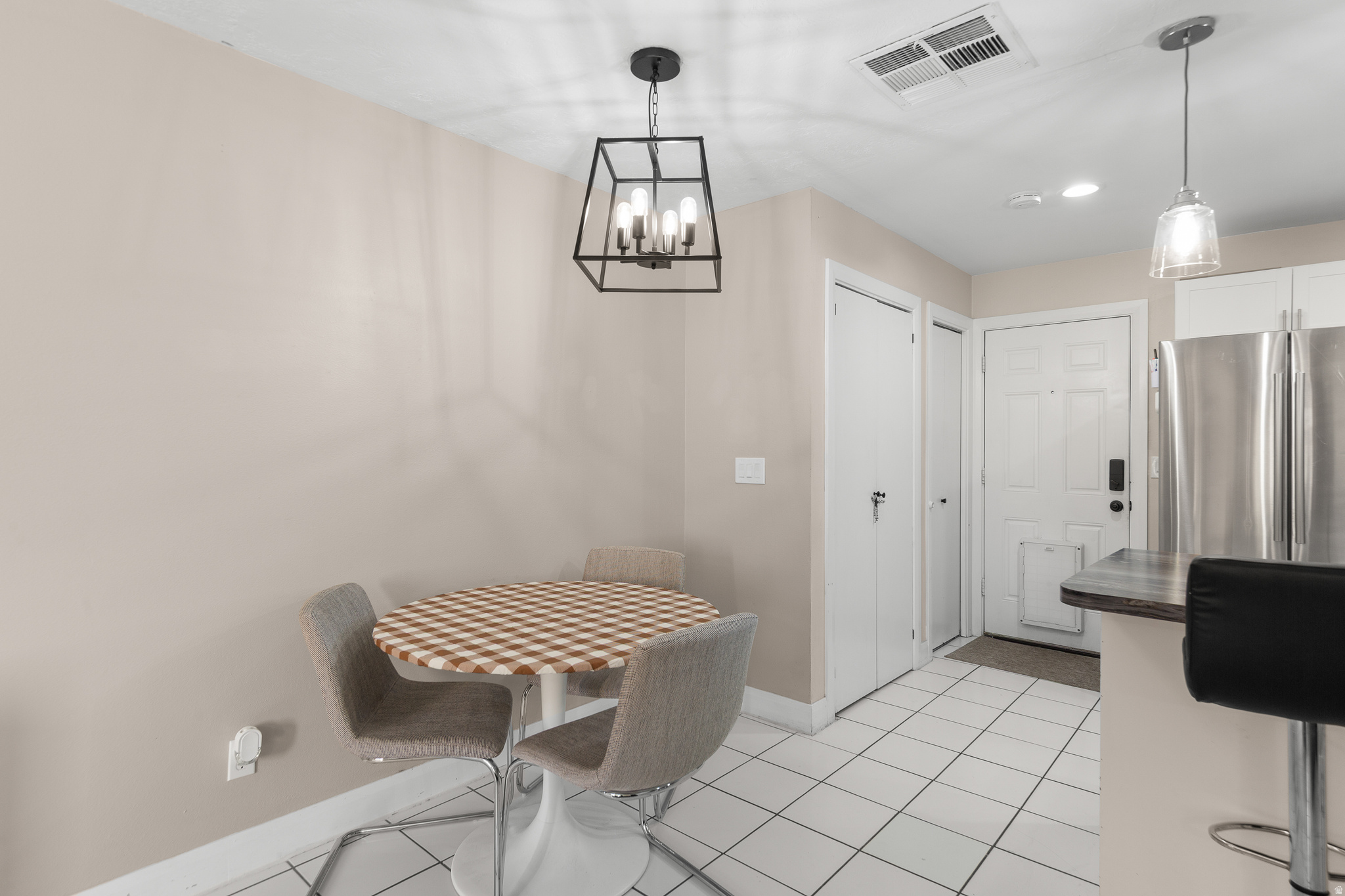 COLOR VIEW TH 3 - Residential