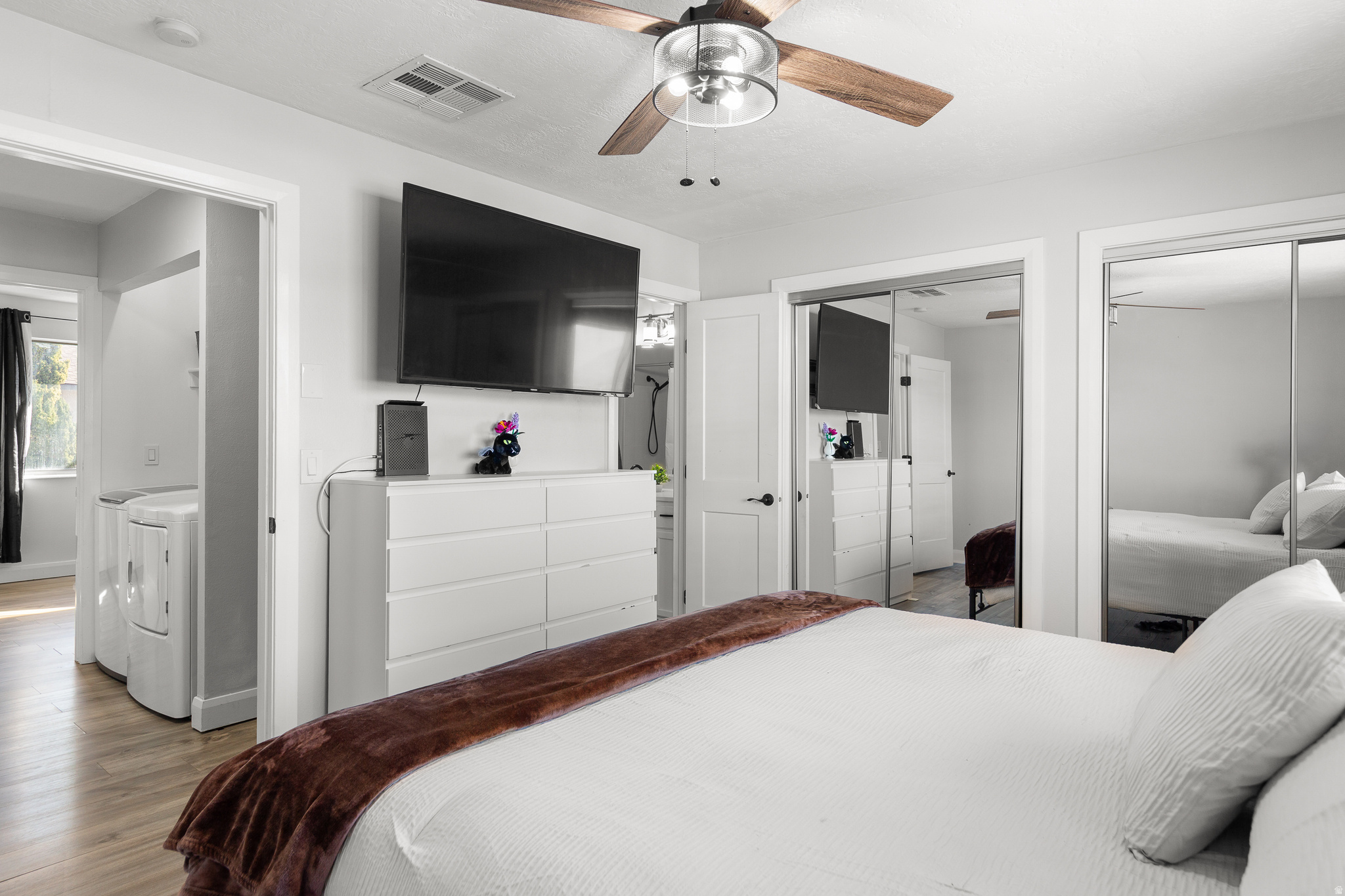 COLOR VIEW TH 3 - Residential