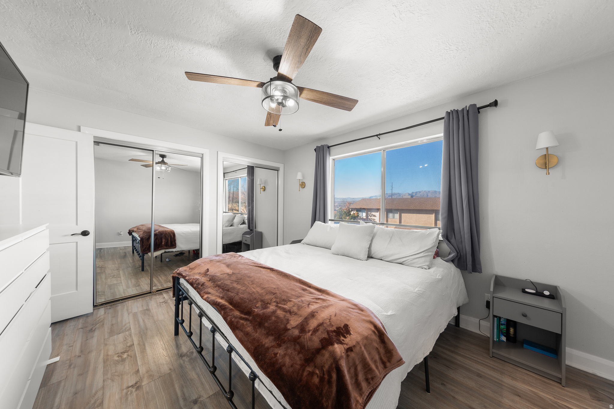 COLOR VIEW TH 3 - Residential