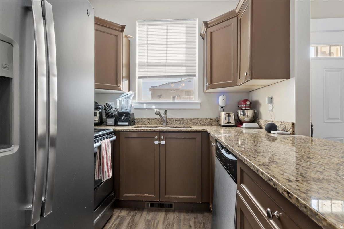 EAGLE POINT - Residential