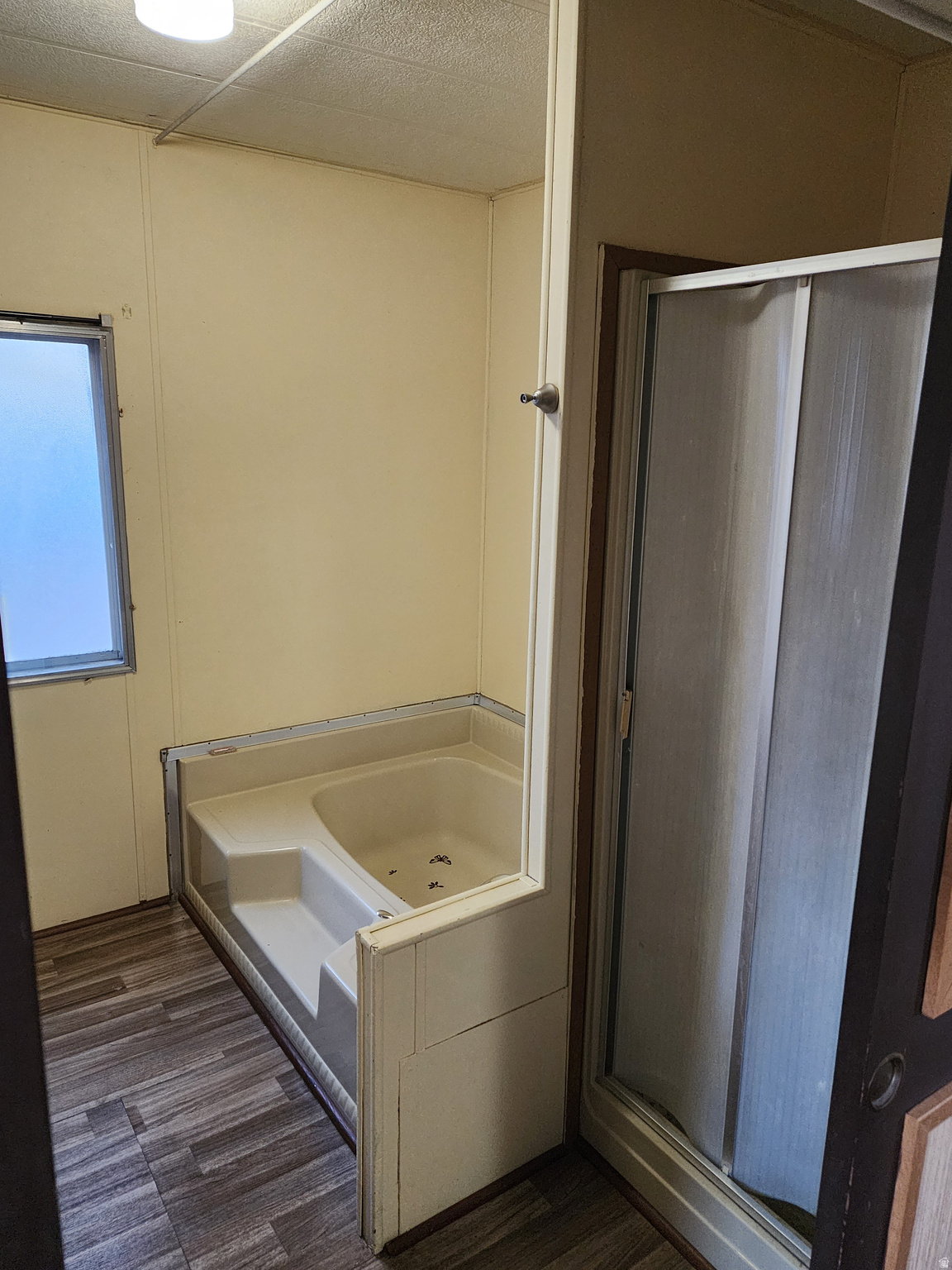 BONNEVILLE GARDEN - Residential