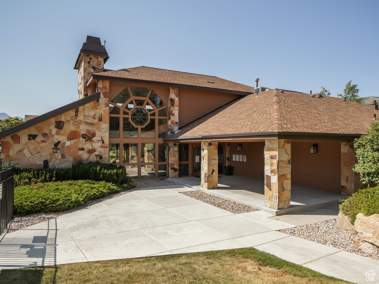 WOLF LODGE CONDOMINIUM - Residential