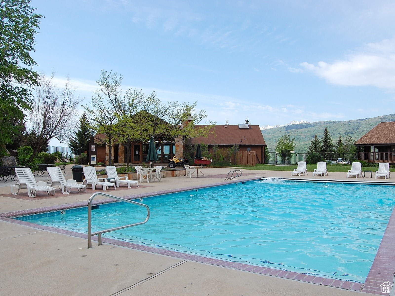 WOLF LODGE CONDOMINIUM - Residential