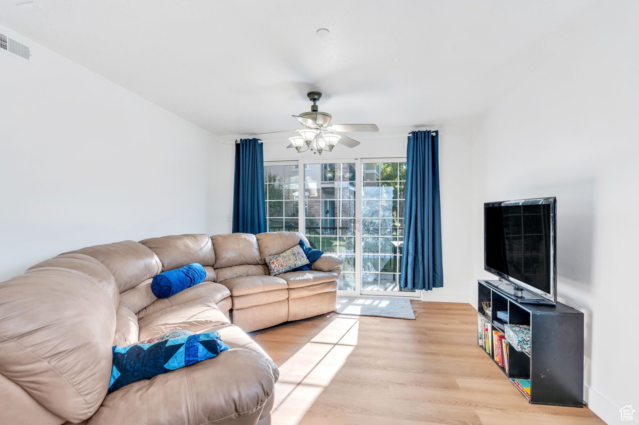 CAMBRIA - Residential