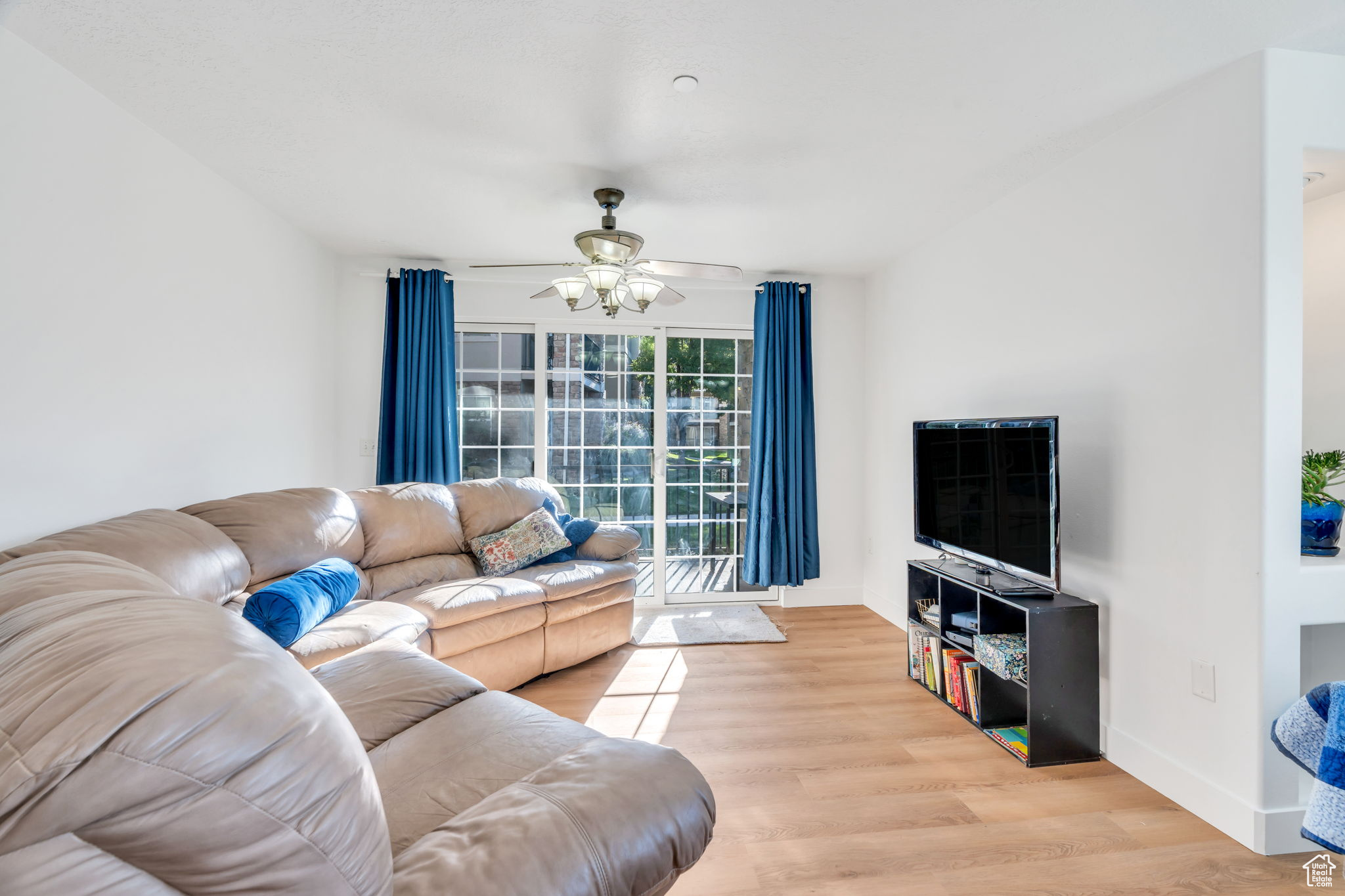 CAMBRIA - Residential