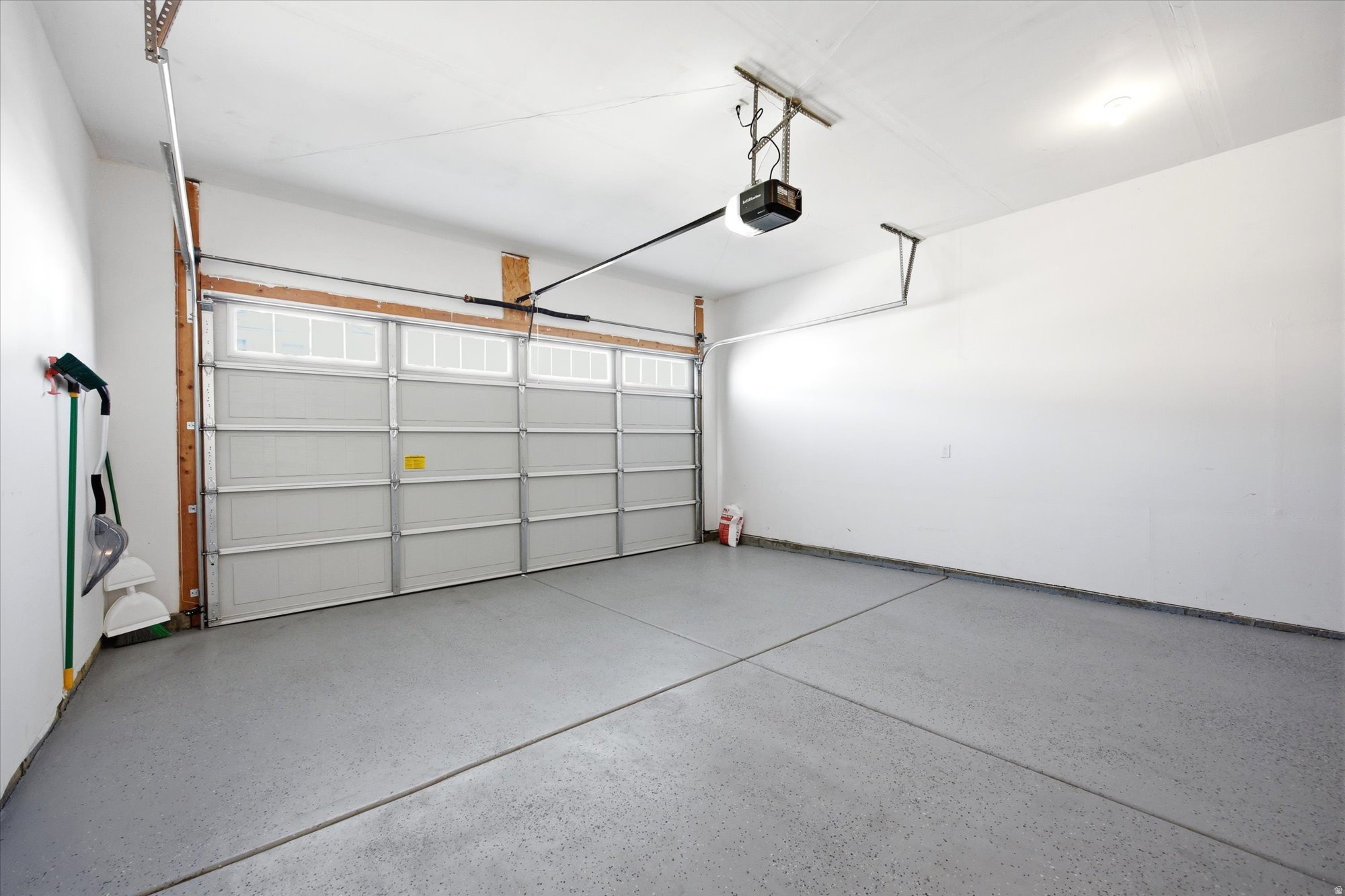 CANYON TRAIL - Residential