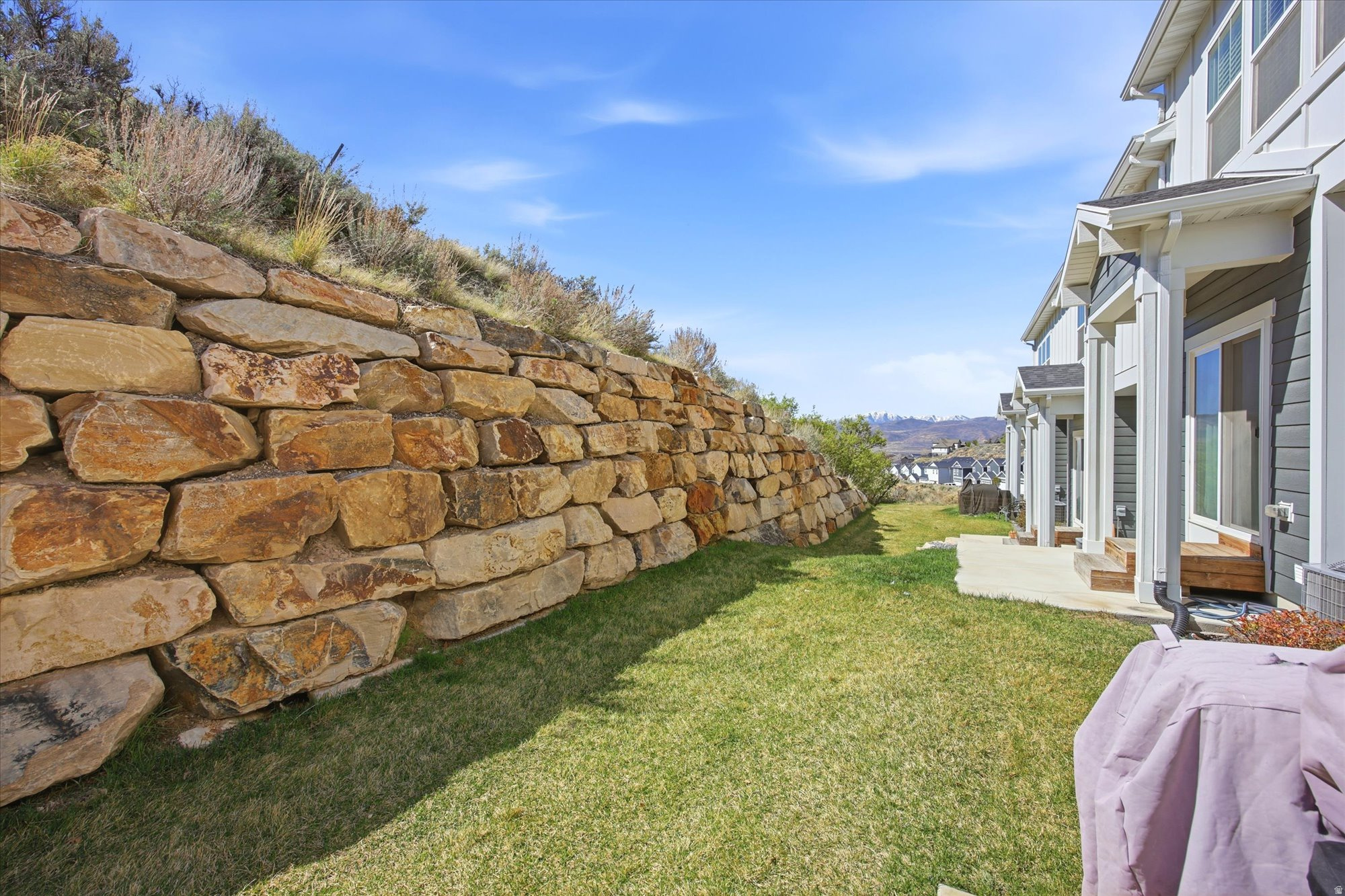 CANYON TRAIL - Residential