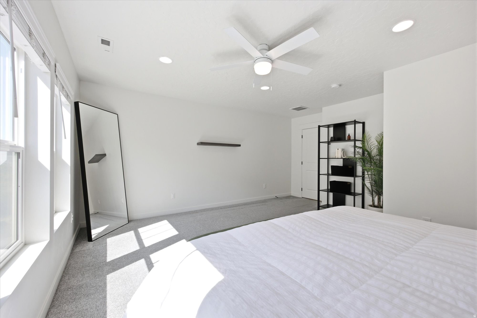 CANYON TRAIL - Residential