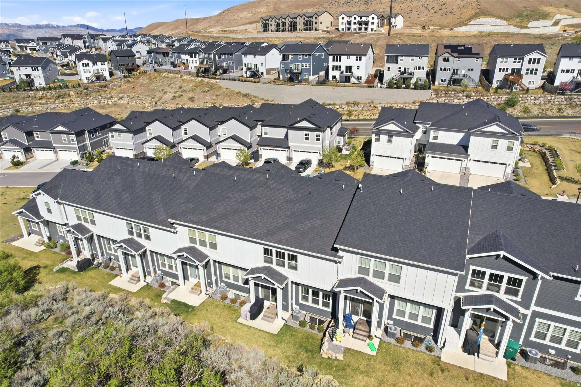 CANYON TRAIL - Residential