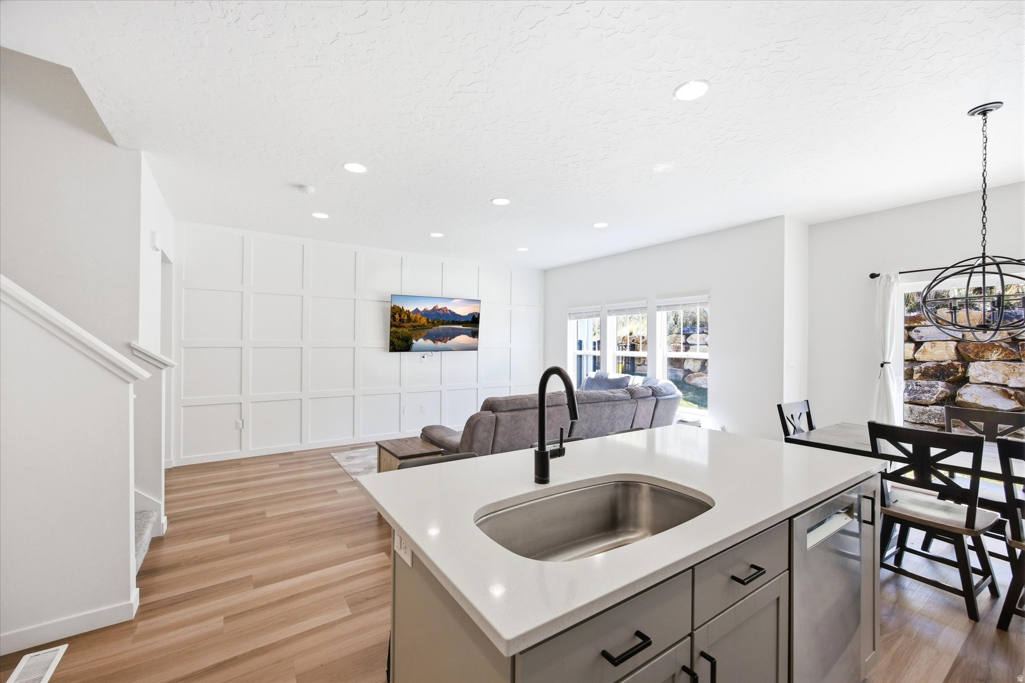 CANYON TRAIL - Residential