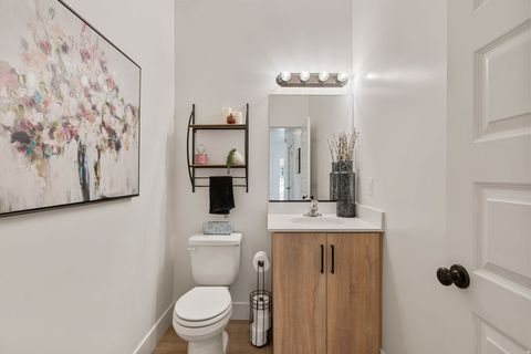 Tiny photo for 6181 S WHITE BEE CIR, Saint George, UT 84790 (MLS # 2147007)