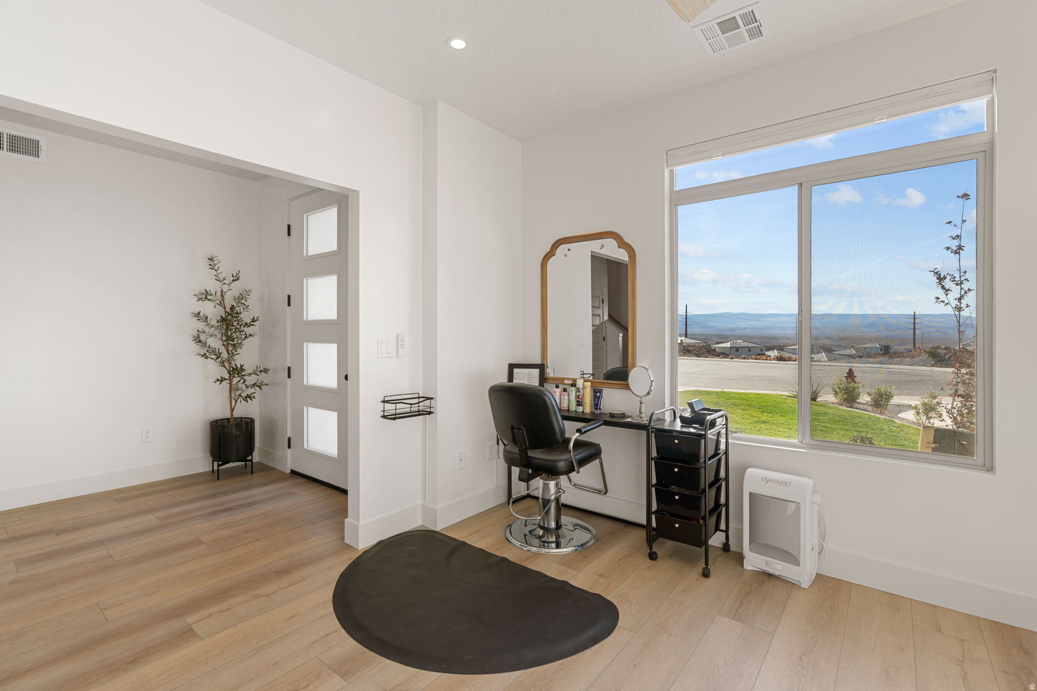 WHITE HILLS - Residential