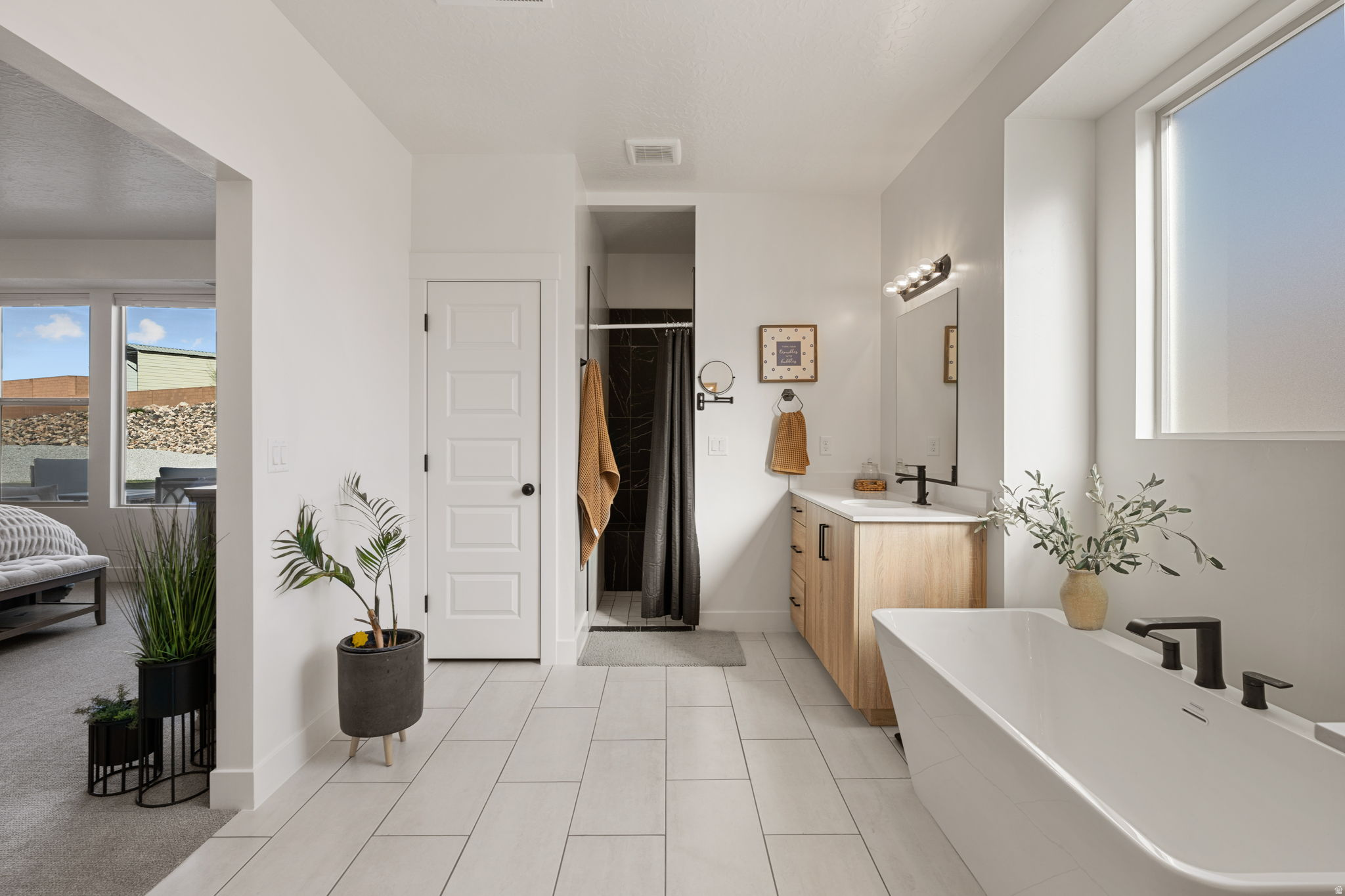 WHITE HILLS - Residential