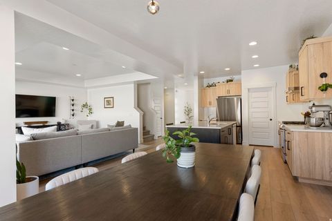 Tiny photo for 6181 S WHITE BEE CIR, Saint George, UT 84790 (MLS # 2147007)