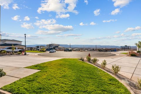 Tiny photo for 6181 S WHITE BEE CIR, Saint George, UT 84790 (MLS # 2147007)