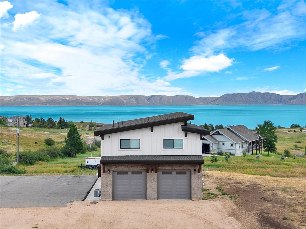 Photo of 703 LOVELAND LN, Fish Haven, ID 83287 (MLS # 2169327)
