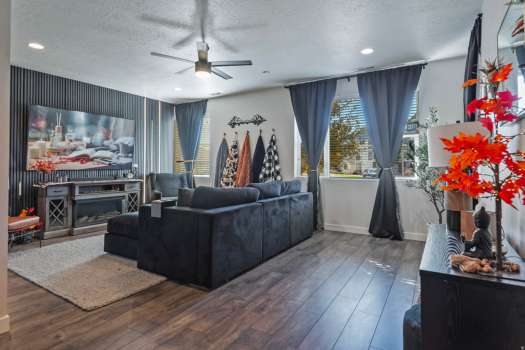 AVENUES AT STATION - Residential