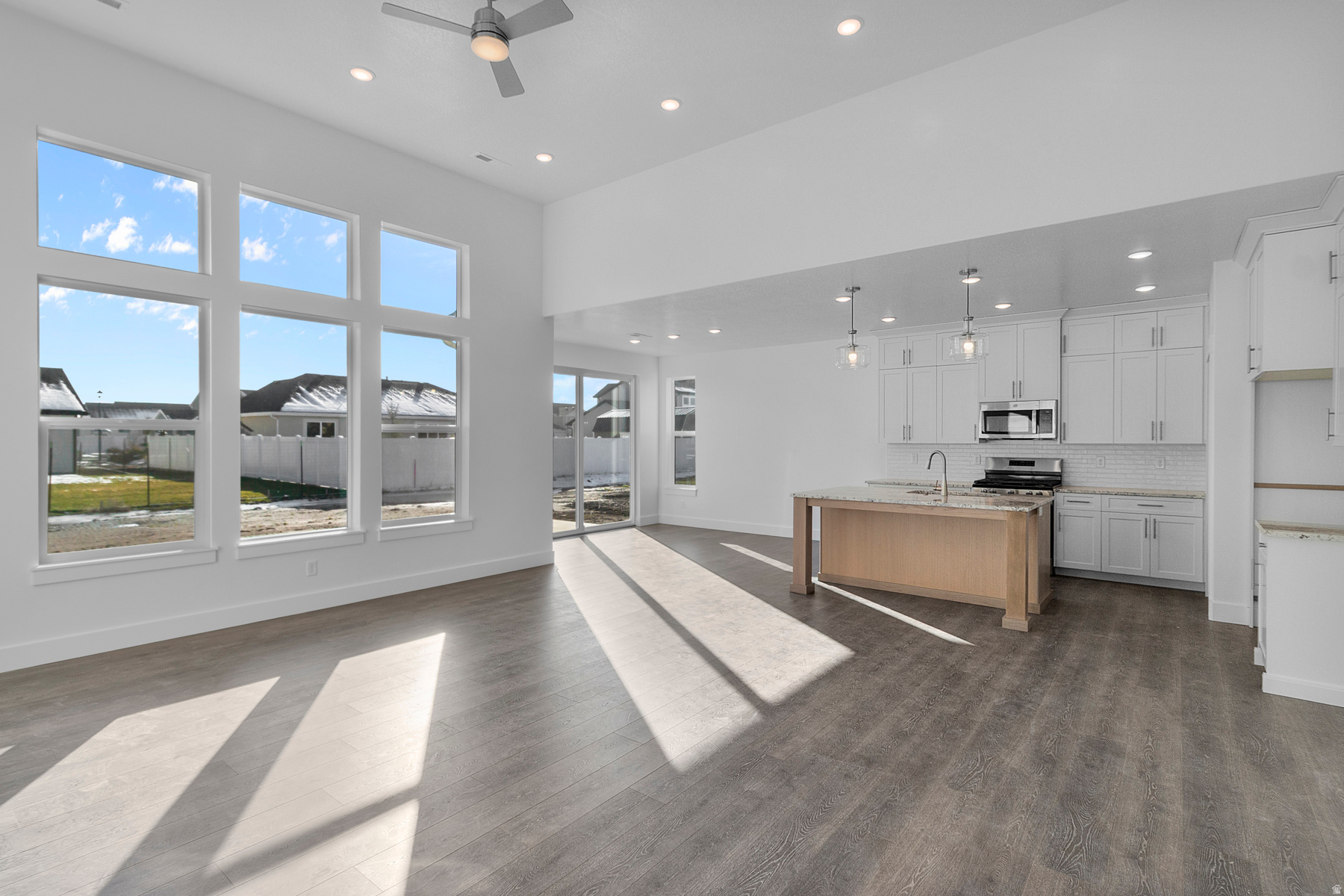 HART ESTATES - Residential