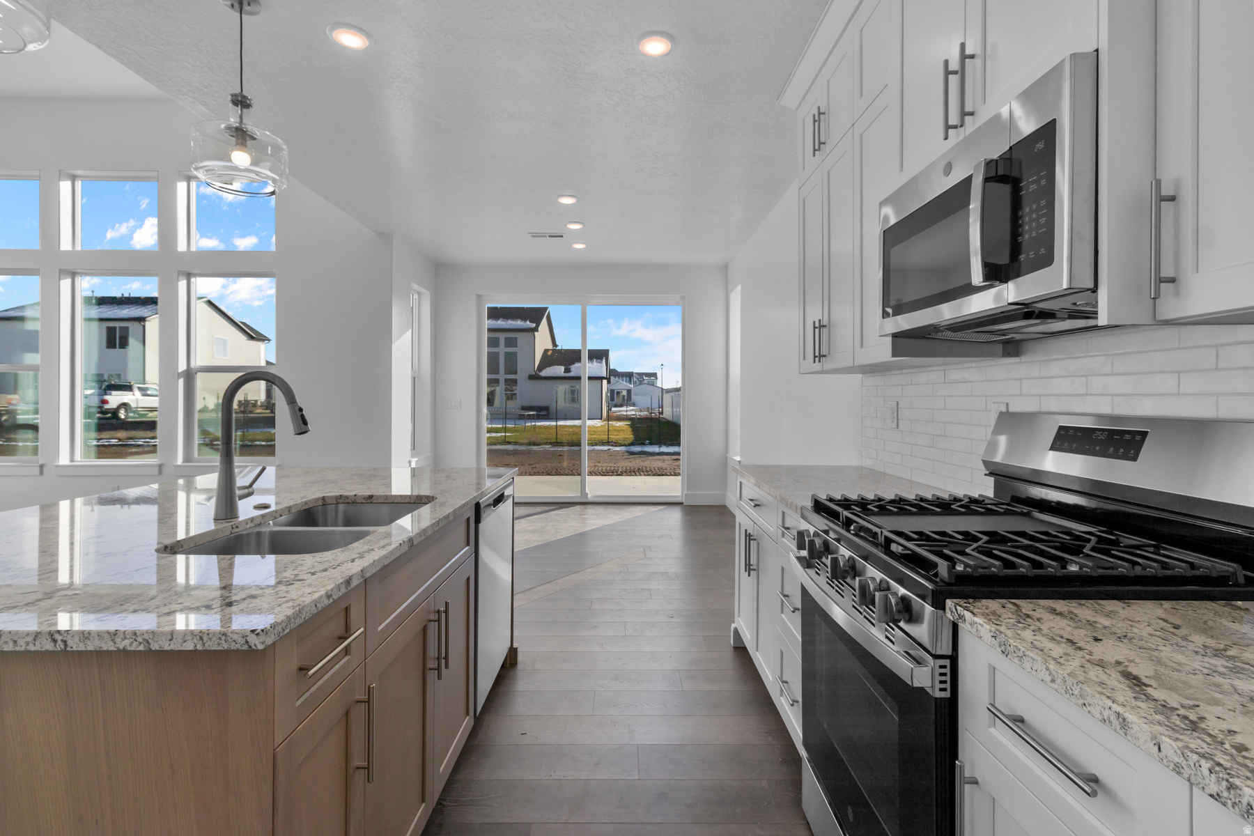 HART ESTATES - Residential