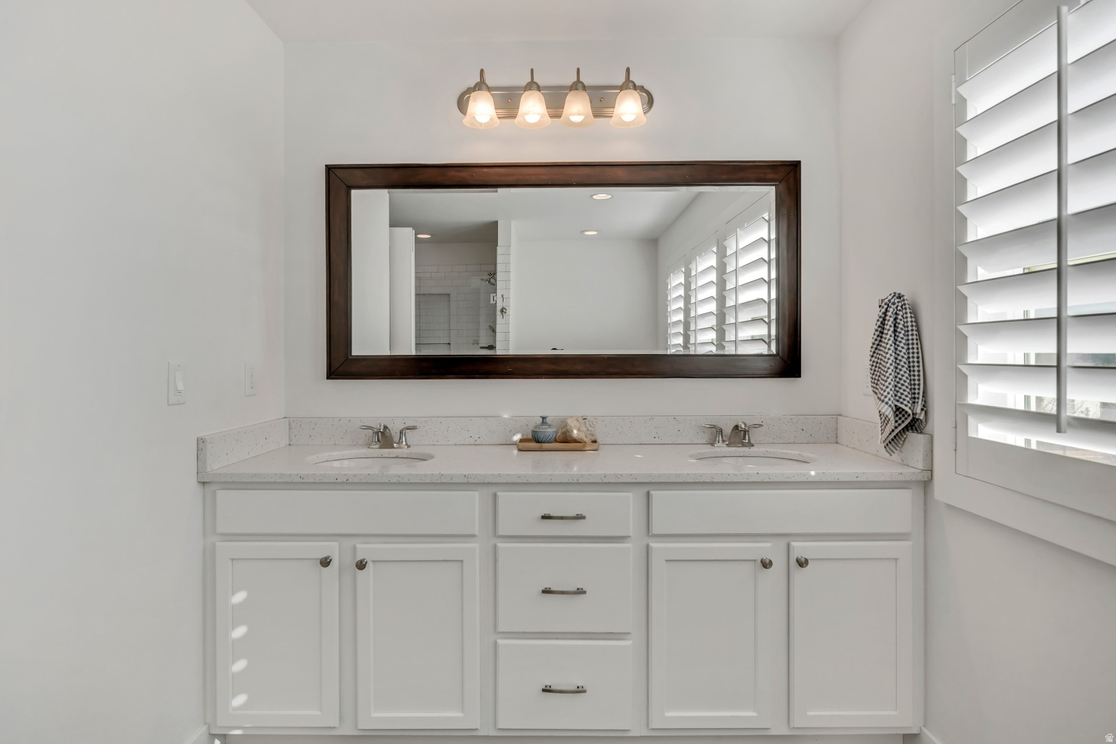 DAYBREAK - Residential