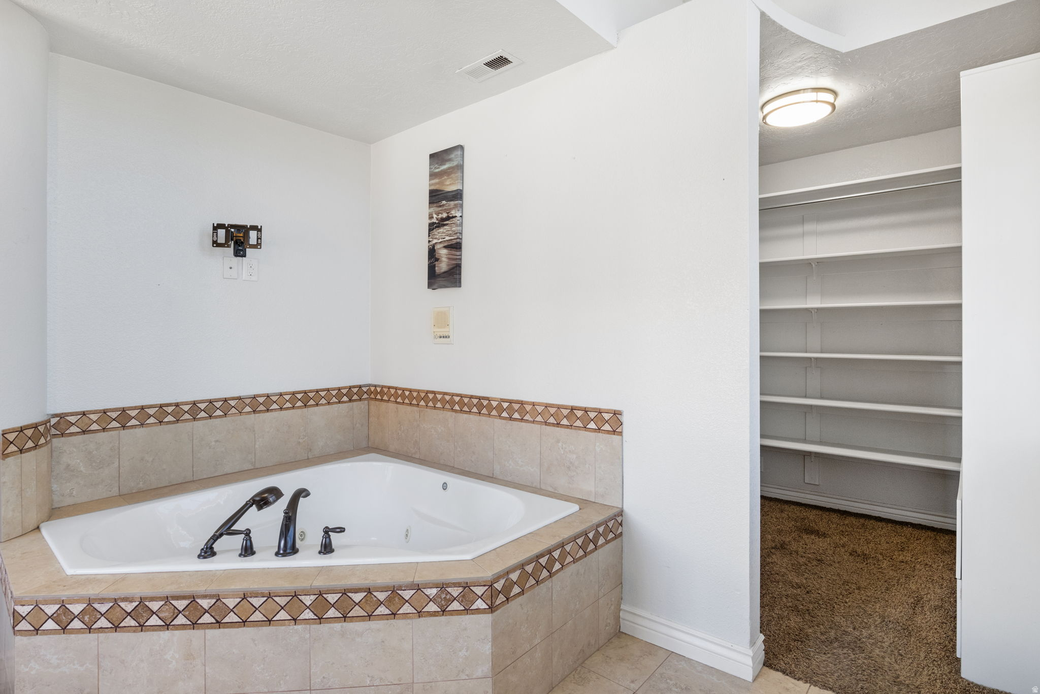 KARRON ESTATES - Residential