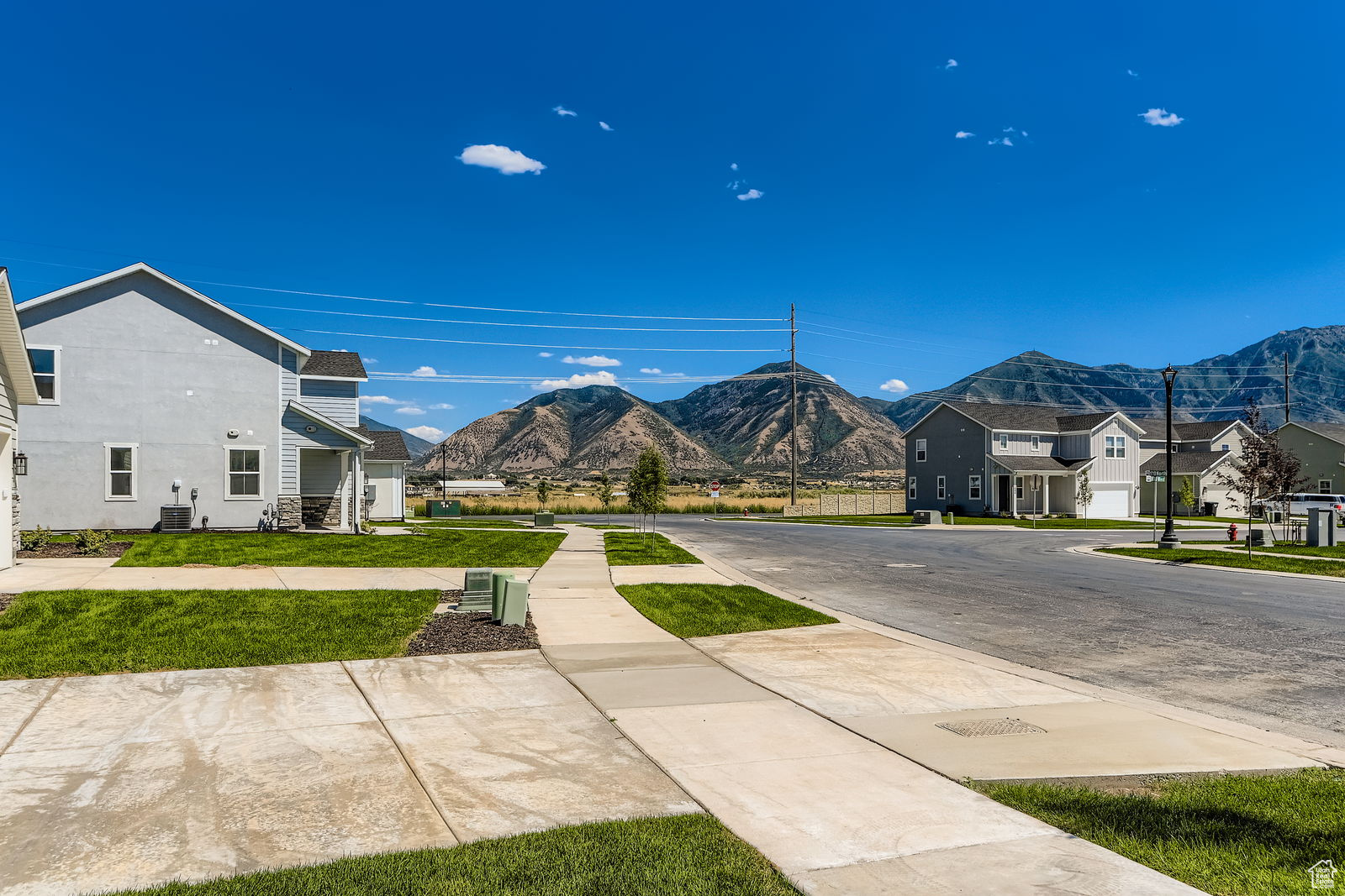SUMMER SPRINGS - Residential