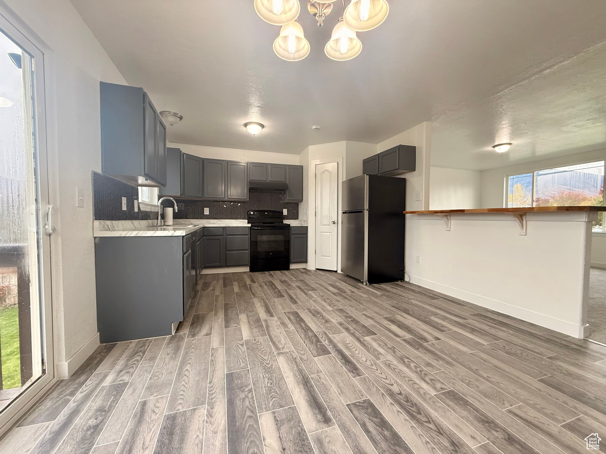 EASTLAND ESTATES - Residential