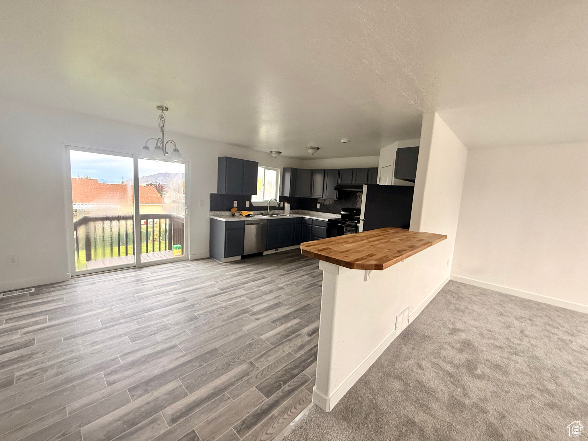 EASTLAND ESTATES - Residential