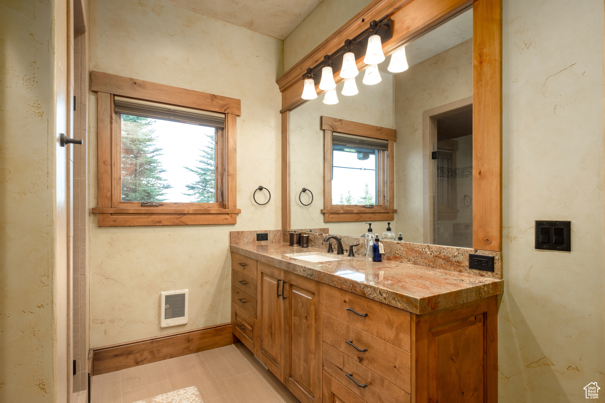 WOLF CREEK - Residential
