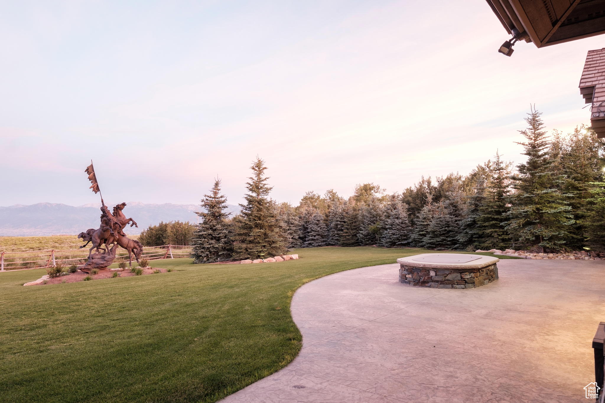 WOLF CREEK - Residential