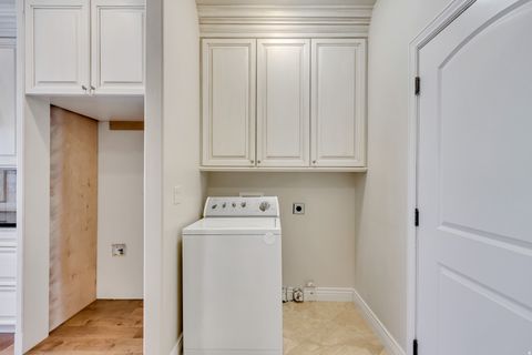 Tiny photo for 2154 E VISCAYA DR, Draper (UT Cnty), UT 84020 (MLS # 2126800)