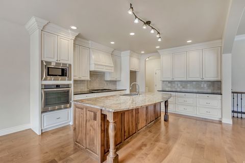 Tiny photo for 2154 E VISCAYA DR, Draper (UT Cnty), UT 84020 (MLS # 2126800)