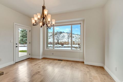 Tiny photo for 2154 E VISCAYA DR, Draper (UT Cnty), UT 84020 (MLS # 2126800)