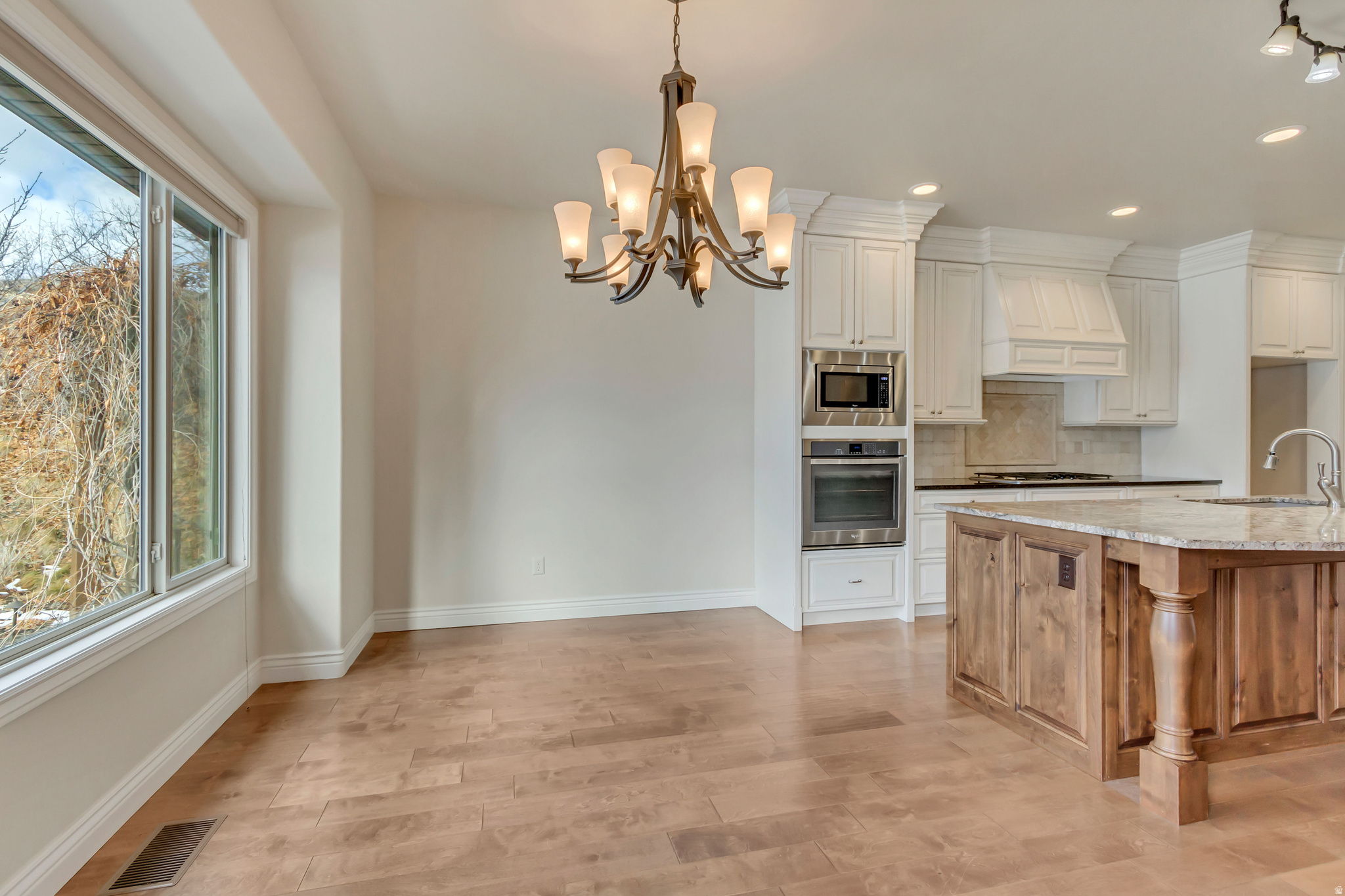 EAGLE CREST NO 4 AT SUNCREST - Residential