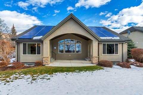 Tiny photo for 2154 E VISCAYA DR, Draper (UT Cnty), UT 84020 (MLS # 2126800)