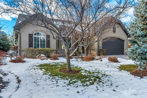 Photo of 2154 E VISCAYA DR, Draper (UT Cnty), UT 84020 (MLS # 2126800)