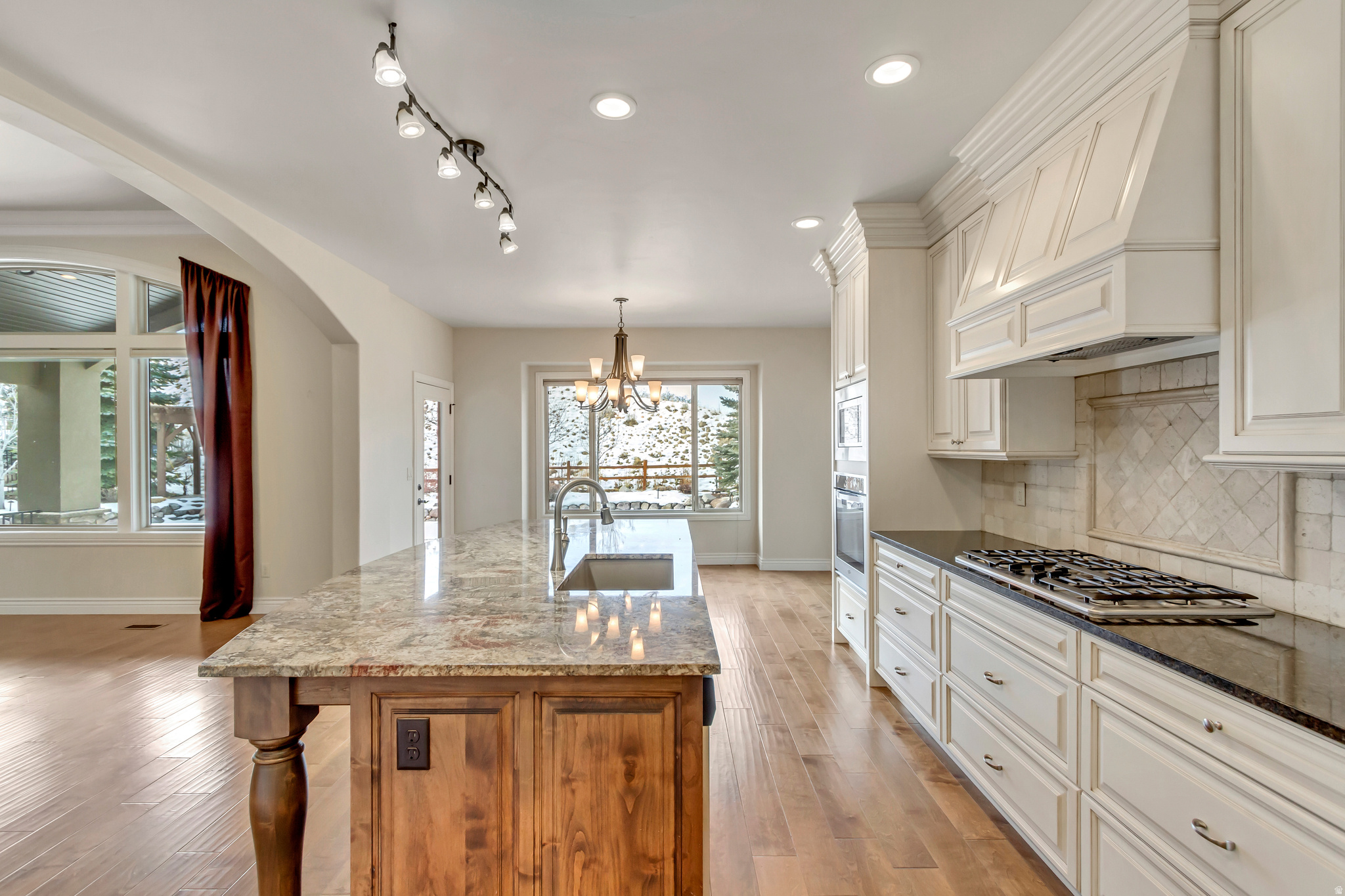 EAGLE CREST NO 4 AT SUNCREST - Residential